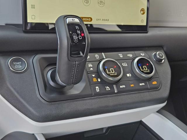 2025 Defender Vehicle Photo in AUSTIN, TX 78717