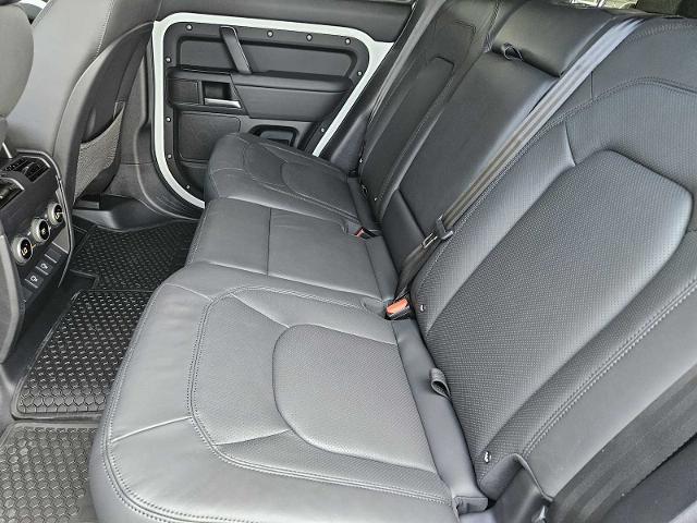 2025 Defender Vehicle Photo in AUSTIN, TX 78717
