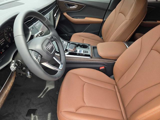 2025 Audi Q7 Vehicle Photo in SUGAR LAND, TX 77478