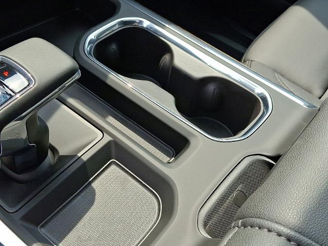 2025 GMC Sierra 1500 Vehicle Photo in TREVOSE, PA 19053-4984