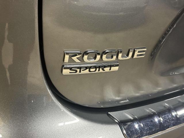 2022 Nissan Rogue Sport Vehicle Photo in Roslyn, NY 11576