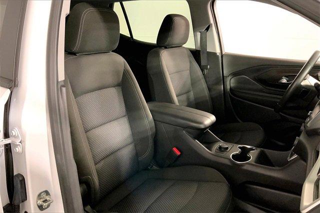 2024 GMC Terrain Vehicle Photo in KANSAS CITY, MO 64114-4502