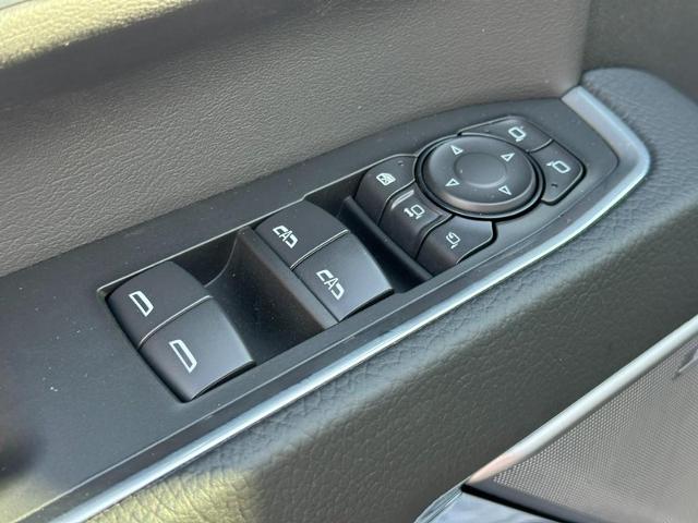 2025 GMC Sierra 2500 HD Vehicle Photo in COLUMBIA, MO 65203-3903