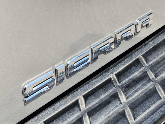 2007 GMC Sierra 1500 Vehicle Photo in DENTON, TX 76210-9321