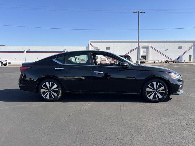 Used 2022 Nissan Altima SV with VIN 1N4BL4DV5NN349880 for sale in Glendale, AZ