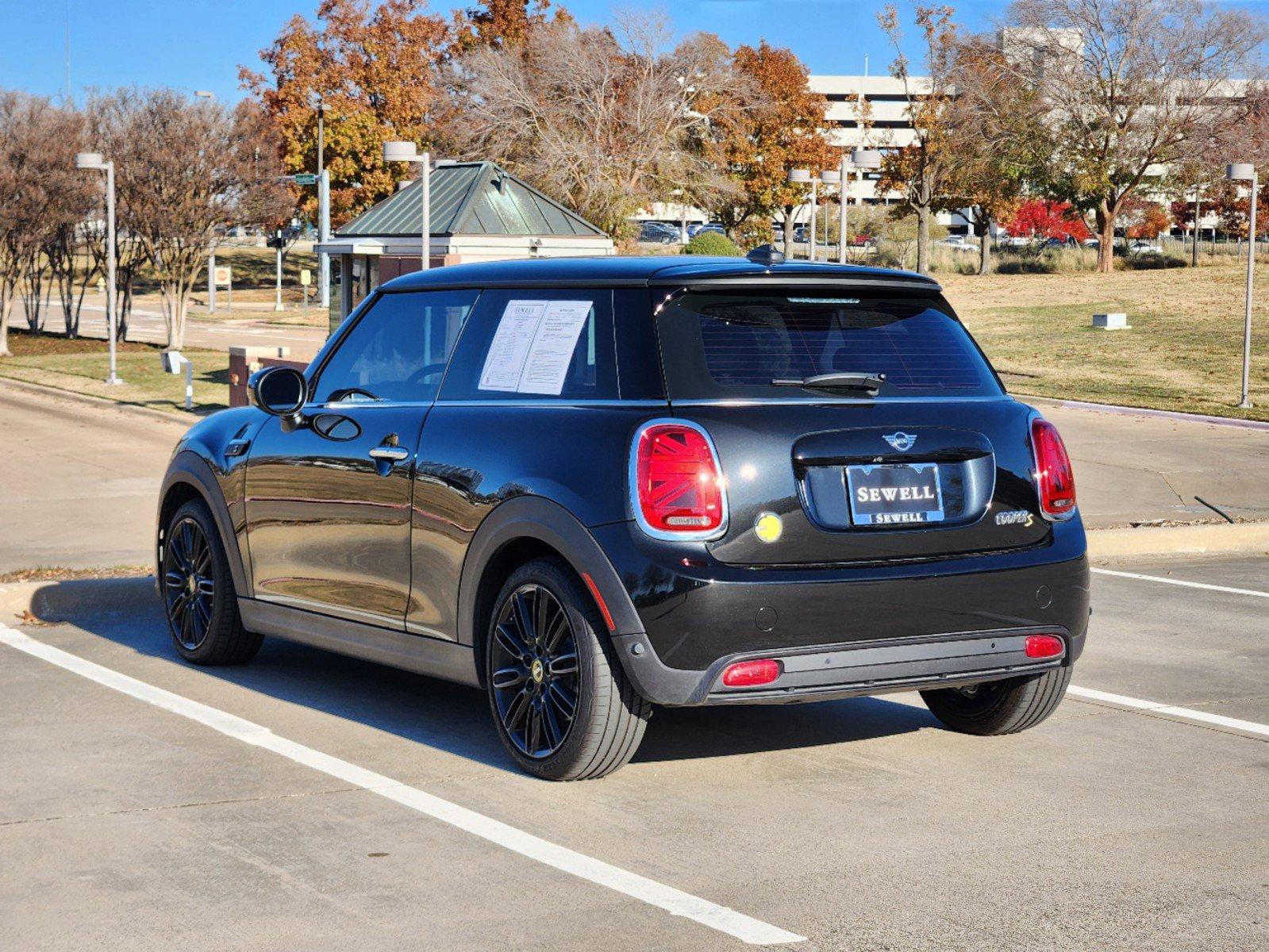 2024 MINI Electric Hardtop 2 Door Vehicle Photo in PLANO, TX 75024