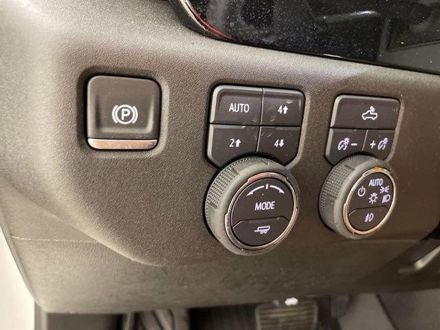 2025 Chevrolet Silverado 1500 Vehicle Photo in PHOENIX, AZ 85014-3381