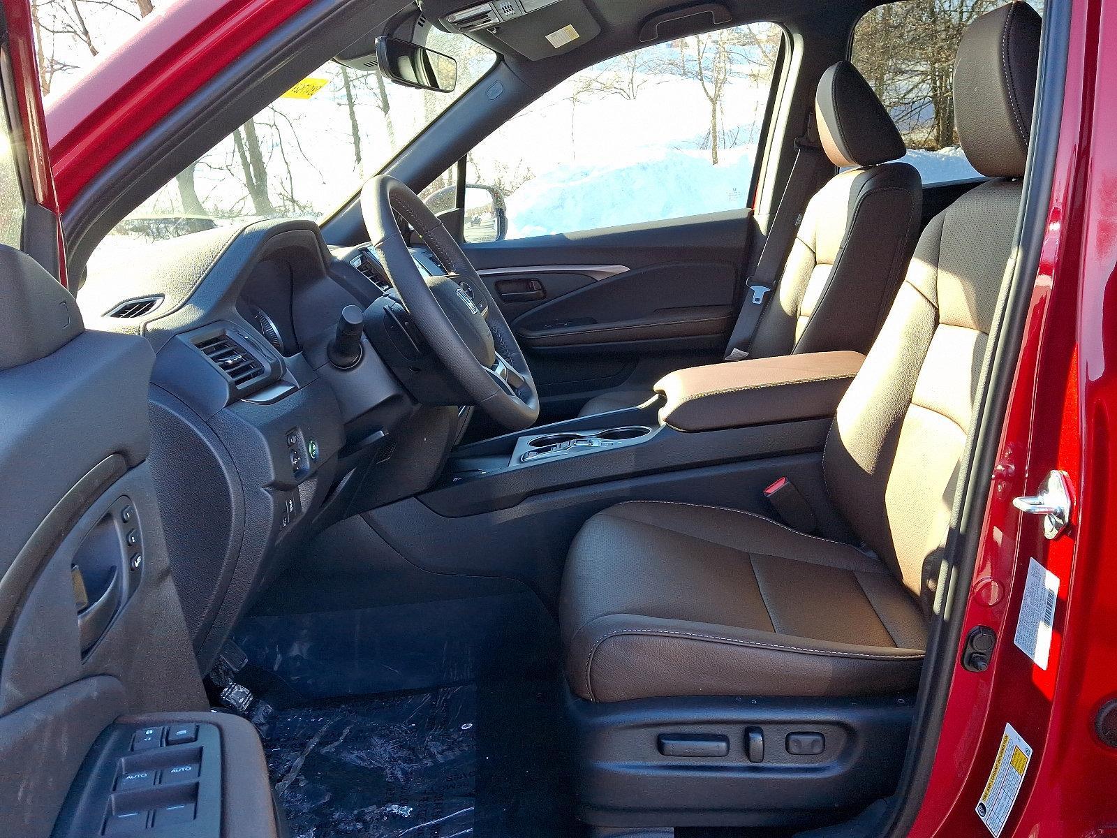 2025 Honda Passport Vehicle Photo in Harrisburg, PA 17111