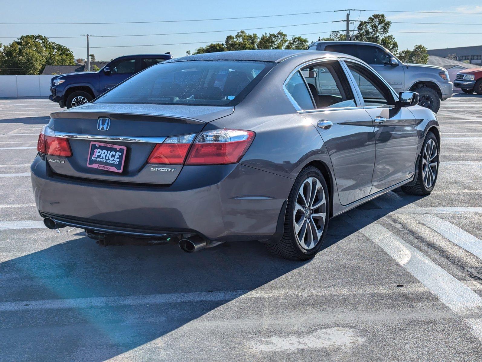 2015 Honda Accord Sedan Vehicle Photo in Ft. Myers, FL 33907