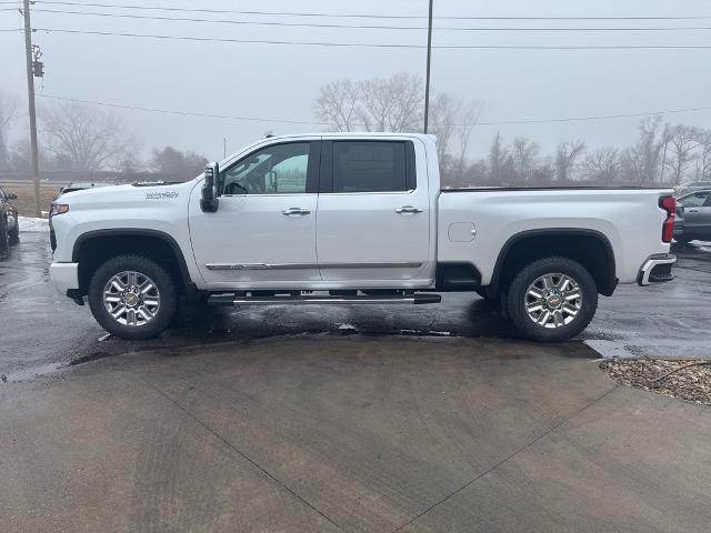 2025 Chevrolet Silverado 2500 HD Vehicle Photo in MANHATTAN, KS 66502-5036