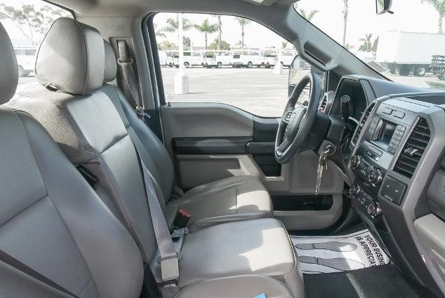 2019 Ford Super Duty F-350 SRW Vehicle Photo in VENTURA, CA 93003-8585