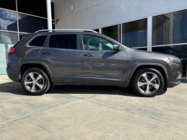 Used 2019 Jeep Cherokee Limited with VIN 1C4PJLDB6KD469856 for sale in Simi Valley, CA