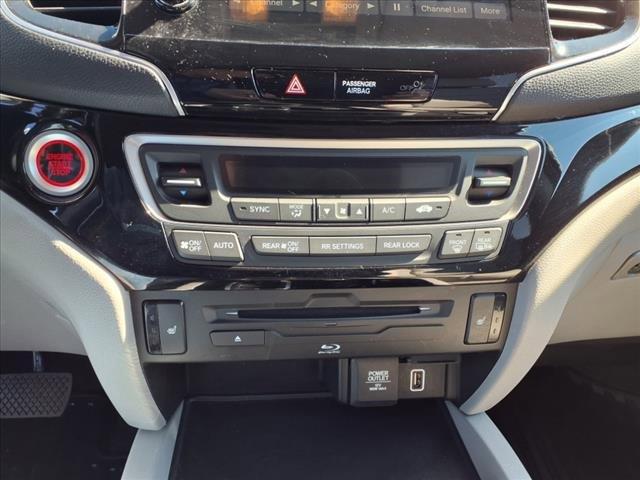 2020 Honda Pilot Vehicle Photo in HENDERSON, NC 27536-2966