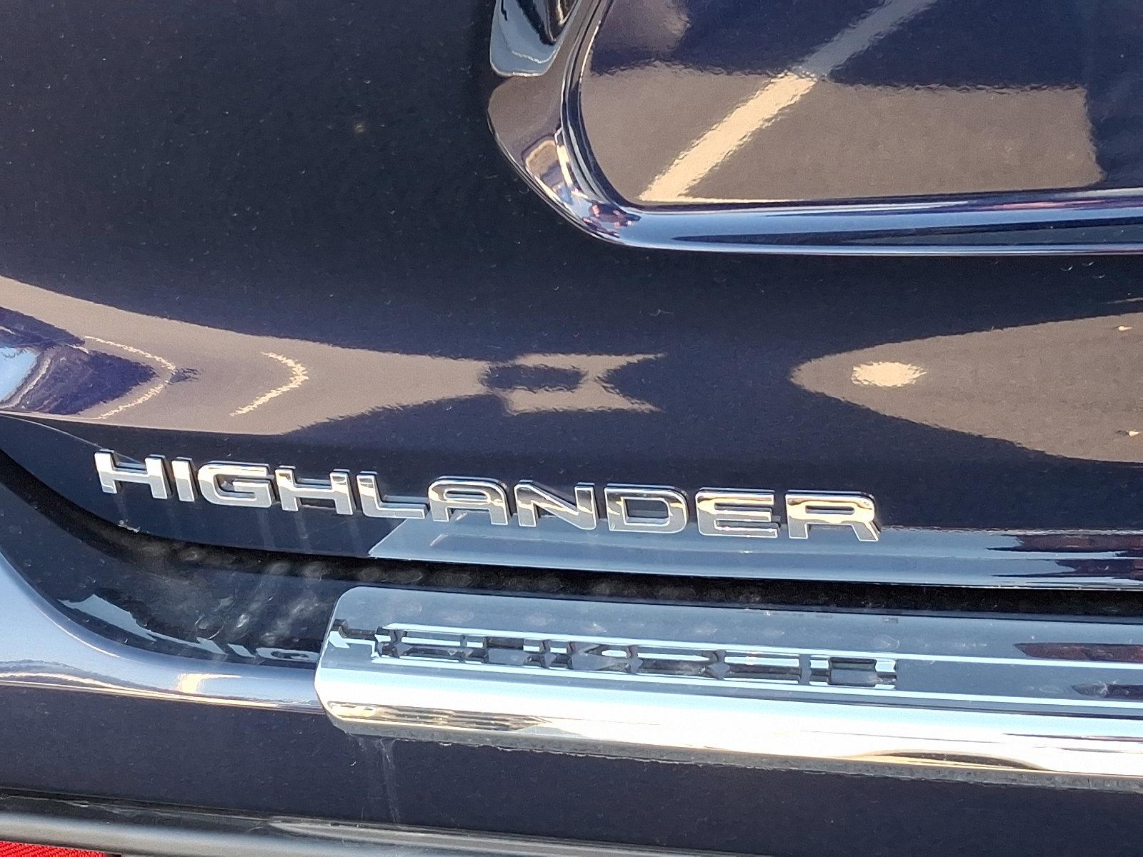2023 Toyota Highlander Vehicle Photo in Harrisburg, PA 17111
