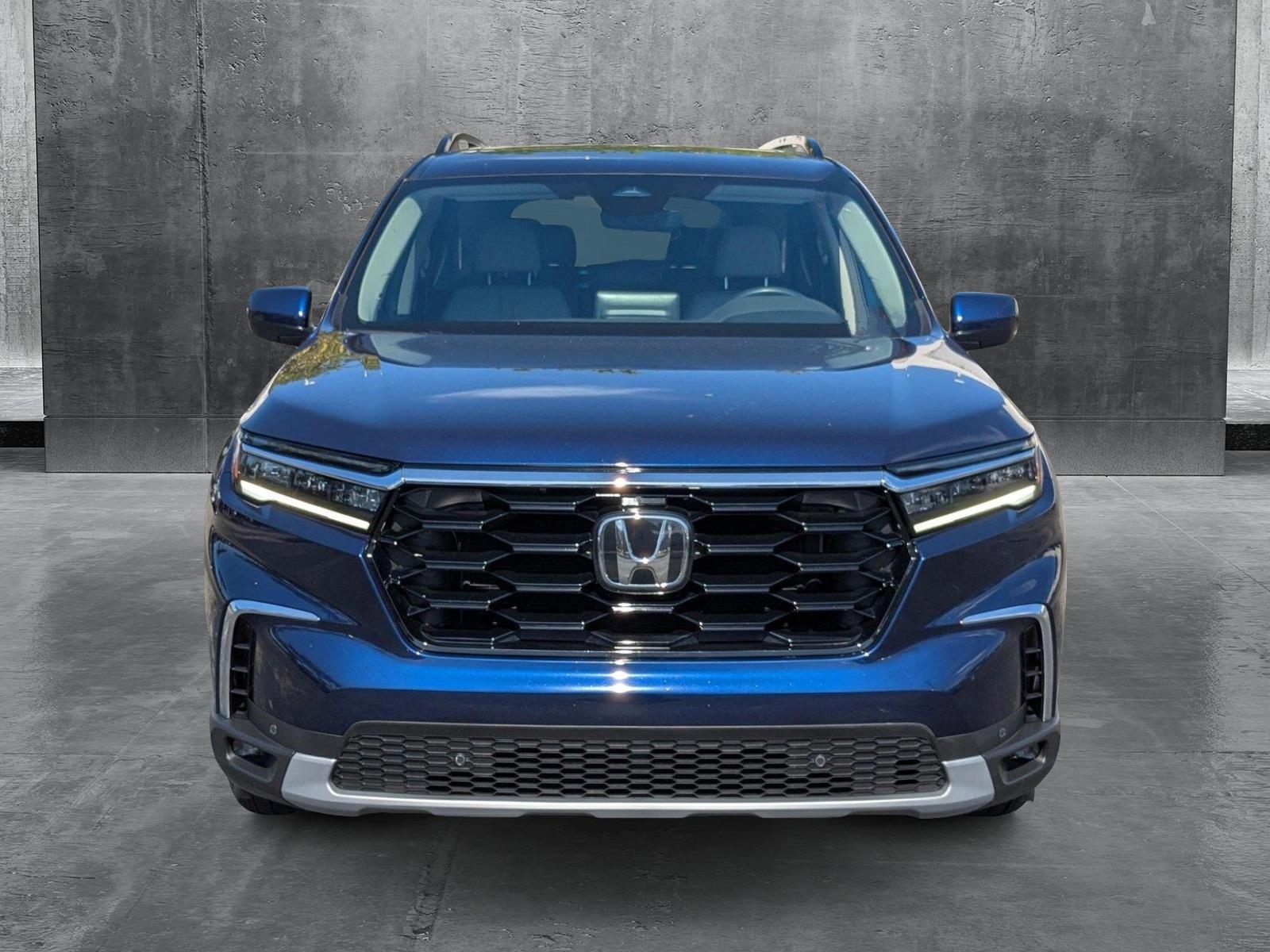 2024 Honda Pilot Vehicle Photo in Miami, FL 33015