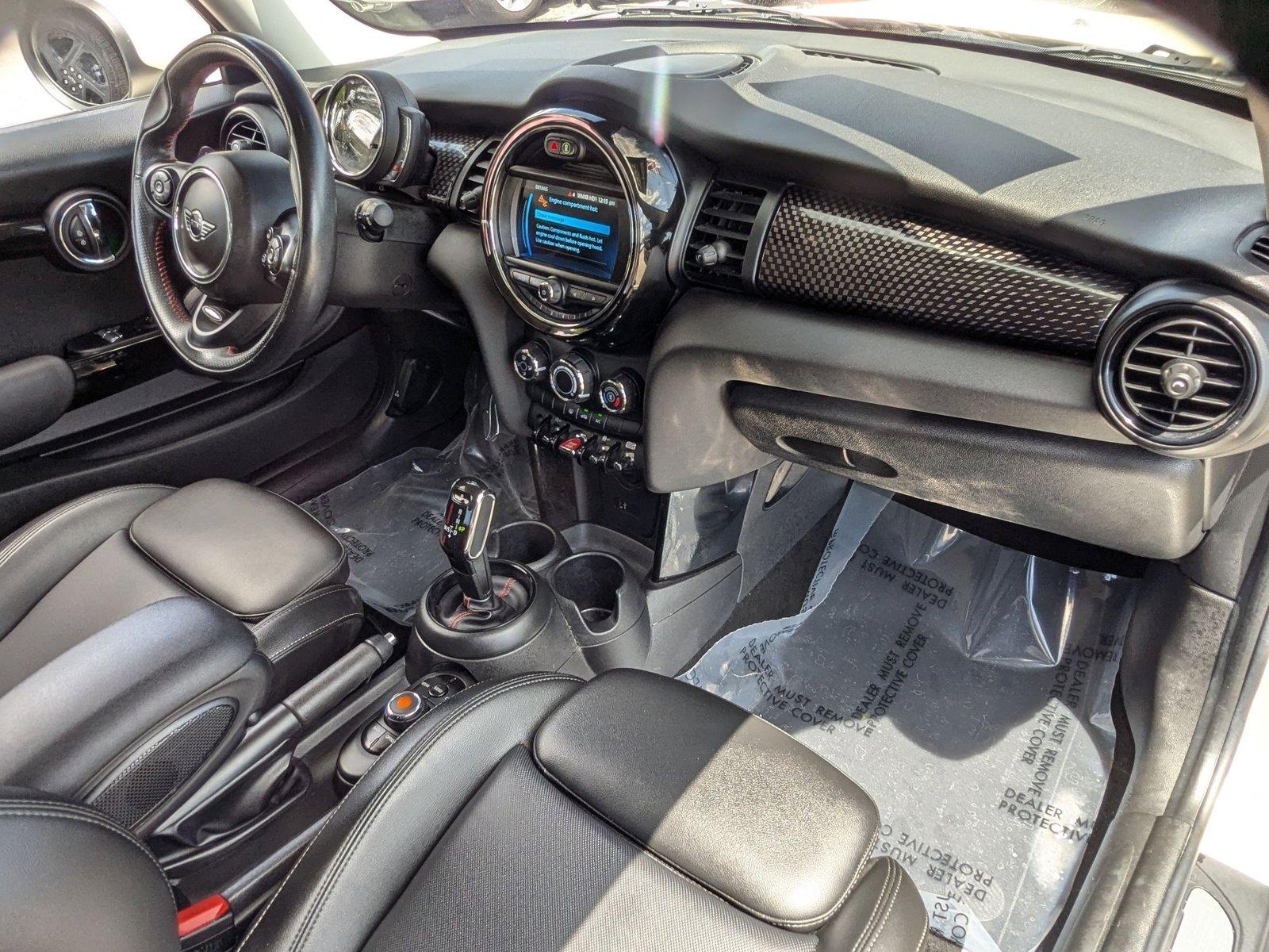 2020 MINI Hardtop 2 Door Vehicle Photo in MIAMI, FL 33134-2699