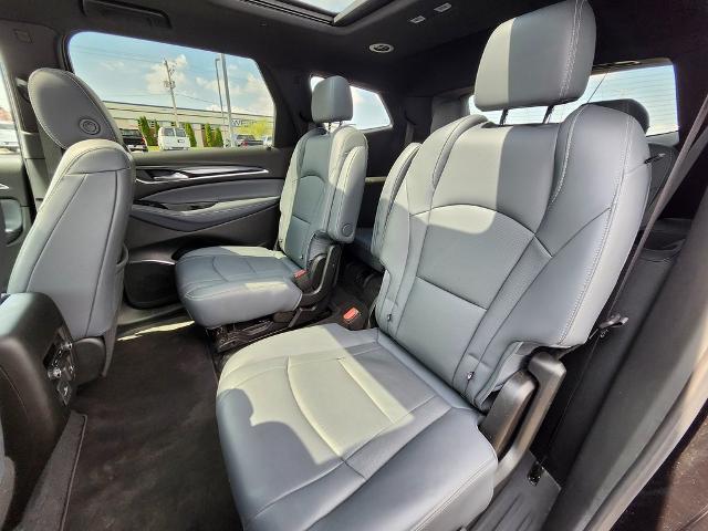 2023 Buick Enclave Vehicle Photo in GREEN BAY, WI 54304-5303