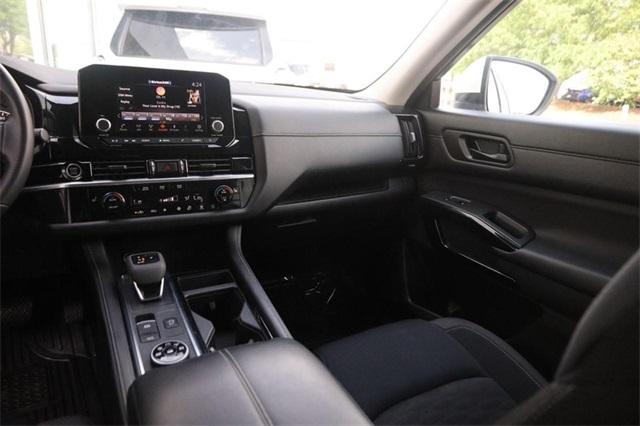 2023 Nissan Pathfinder Vehicle Photo in Hazelwood, MO 63042