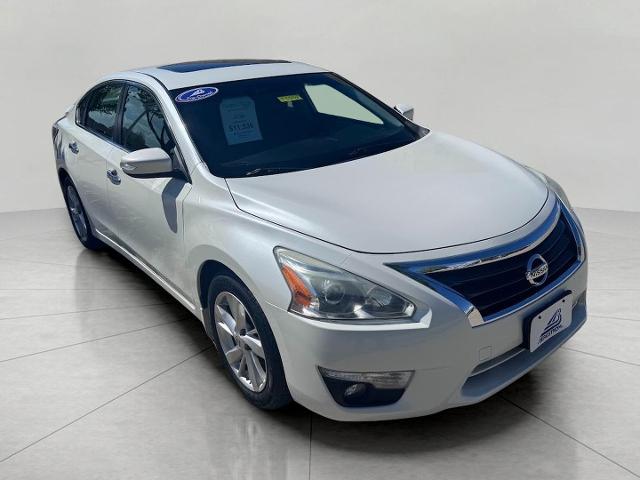 2015 Nissan Altima Vehicle Photo in Oshkosh, WI 54901