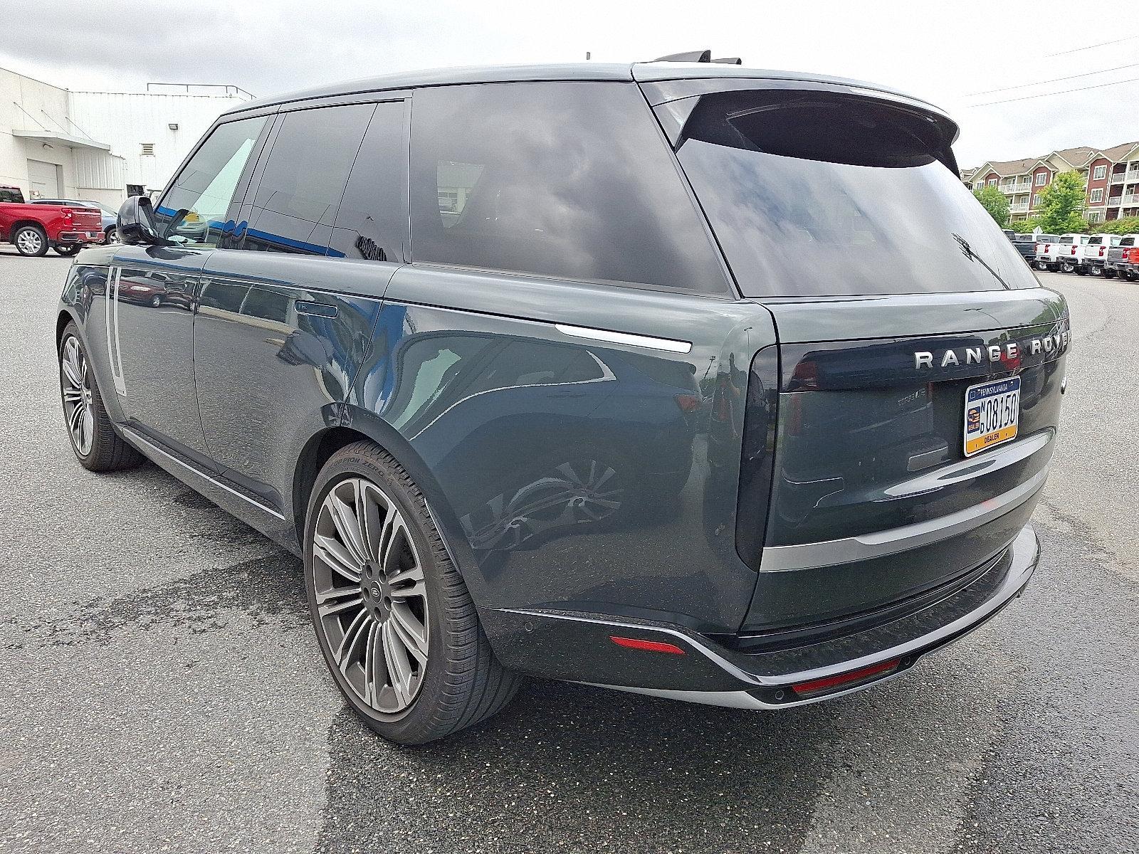 2023 Land Rover Range Rover Vehicle Photo in BETHLEHEM, PA 18017-9401