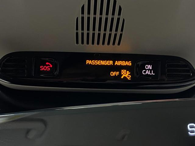 2019 Volvo XC40 Vehicle Photo in Appleton, WI 54913