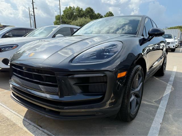 2022 Porsche Macan Vehicle Photo in HOUSTON, TX 77079