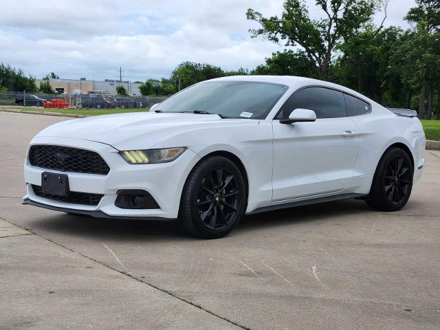 2016 Ford Mustang Vehicle Photo in DENTON, TX 76210-9321