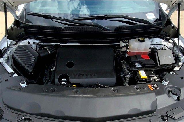 2024 Buick Enclave Vehicle Photo in TOPEKA, KS 66609-0000