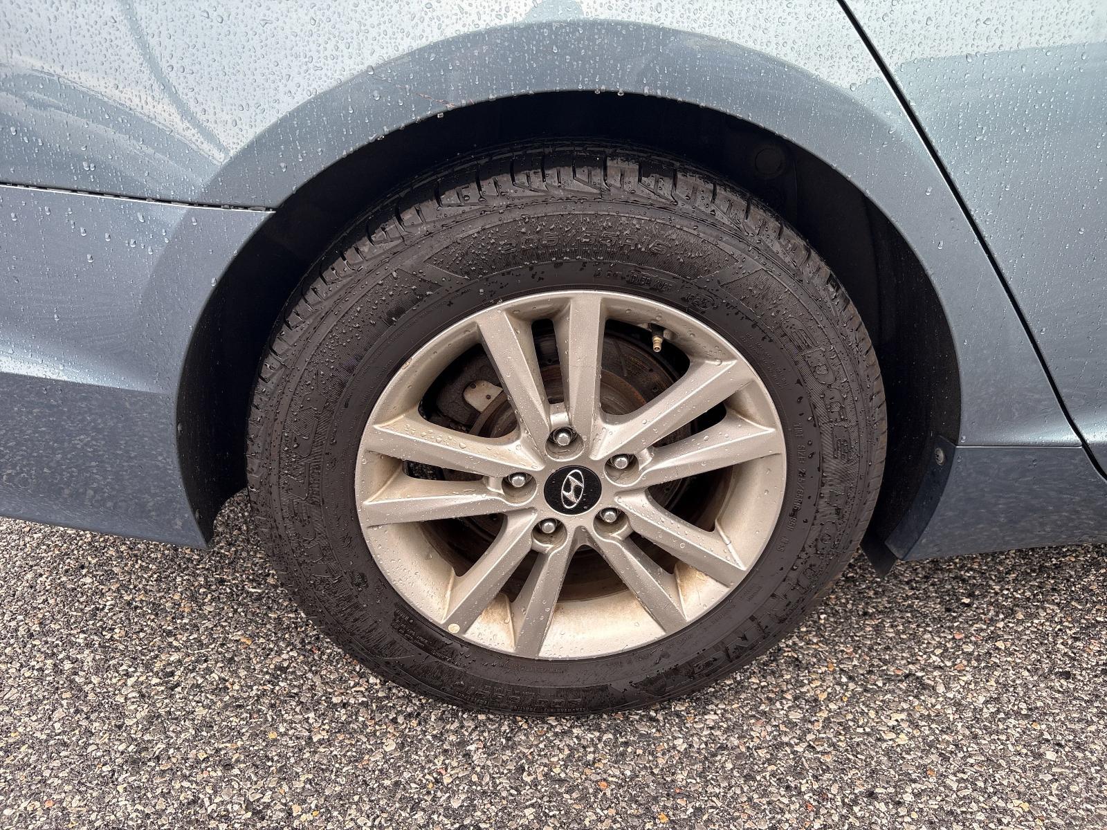 2016 Hyundai SONATA Vehicle Photo in Mechanicsburg, PA 17050