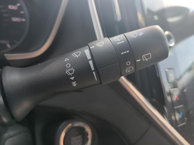 2024 Subaru Ascent Vehicle Photo in Green Bay, WI 54304
