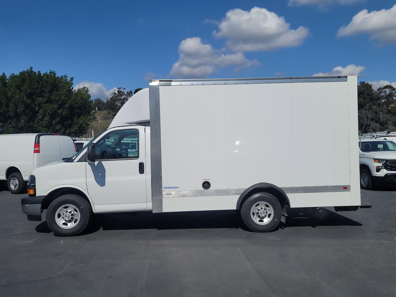 2023 Chevrolet Express Commercial Cutaway Vehicle Photo in LA MESA, CA 91942-8211