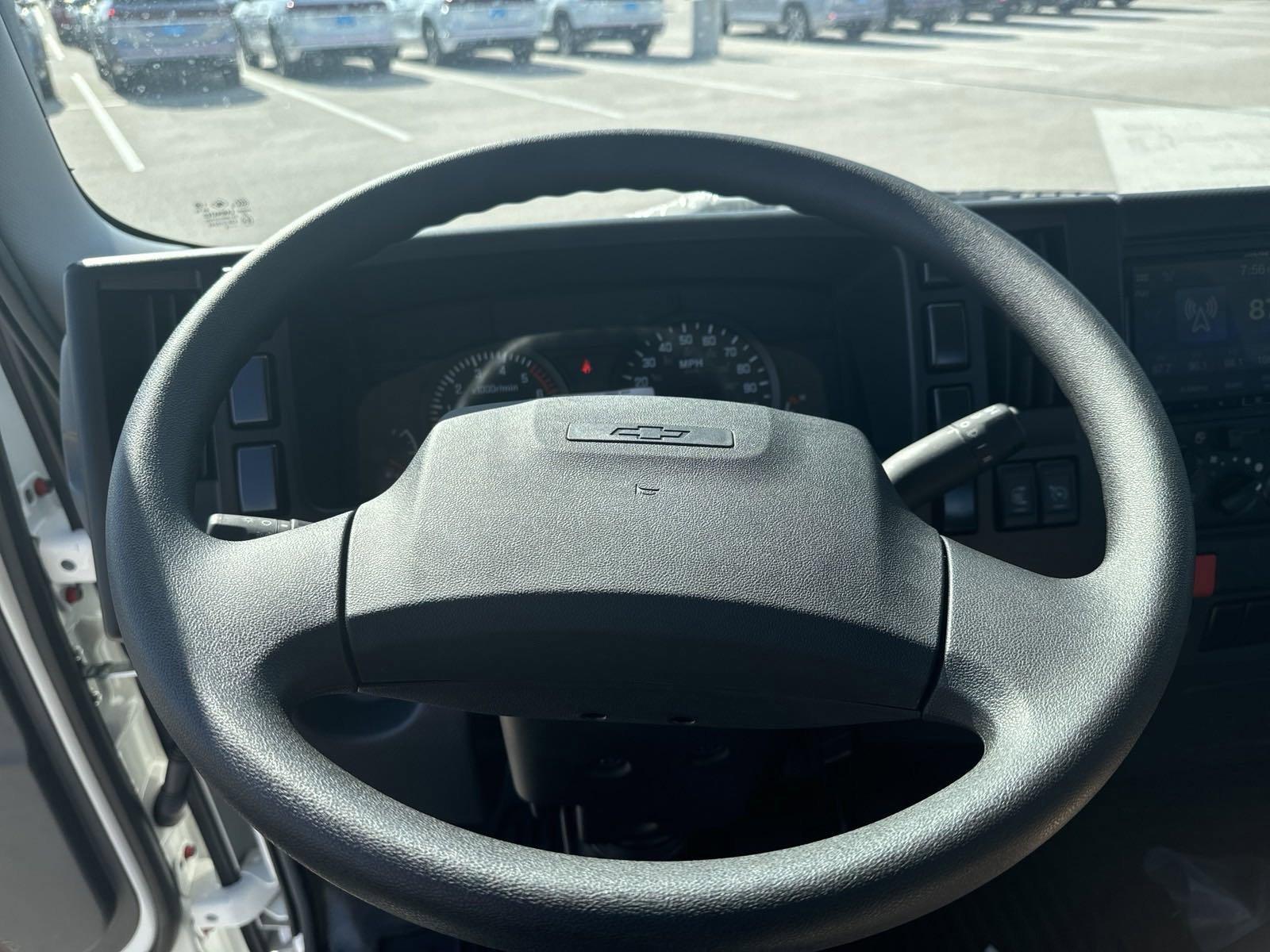 2025 Chevrolet Low Cab Forward 5500 XG Vehicle Photo in GEORGETOWN, TX 78626-7508