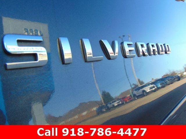 Used 2015 Chevrolet Silverado 1500 LT with VIN 1GCVKREC7FZ419751 for sale in Grove, OK