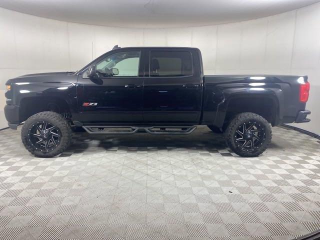 2017 Chevrolet Silverado 1500 Vehicle Photo in MEDINA, OH 44256-9001