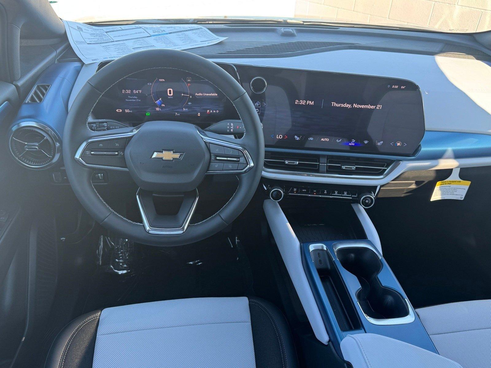 2025 Chevrolet Equinox EV Vehicle Photo in LOS ANGELES, CA 90007-3794