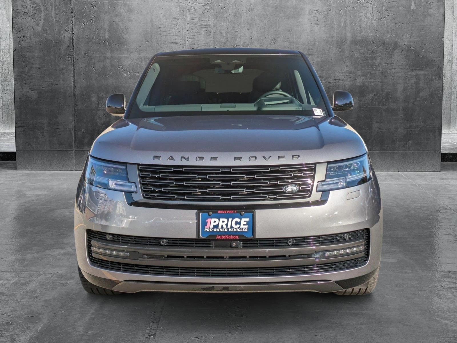 2024 Land Rover Range Rover Vehicle Photo in Bethesda, MD 20852