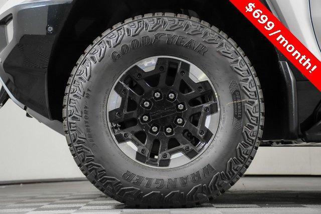 2024 GMC HUMMER EV SUV Vehicle Photo in PUYALLUP, WA 98371-4149
