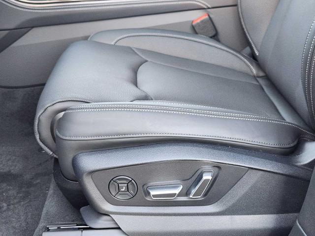 2025 Audi Q7 Vehicle Photo in MCKINNEY, TX 75070