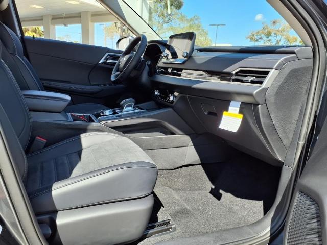 2025 Mitsubishi Outlander Plug-In Hybrid Vehicle Photo in Tampa, FL 33612