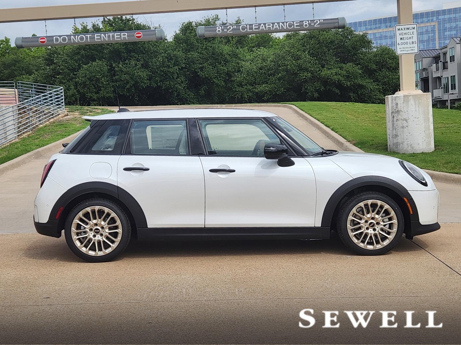 2025 MINI Cooper S Hardtop 4 Door Vehicle Photo in PLANO, TX 75024
