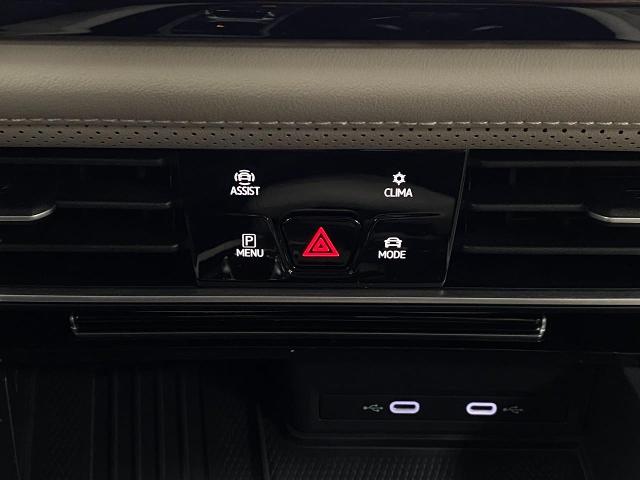 2025 Volkswagen Atlas Vehicle Photo in Appleton, WI 54913