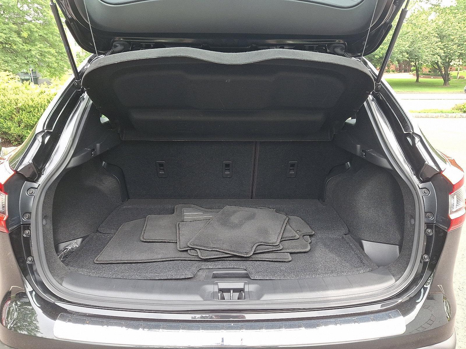 2022 Nissan Rogue Sport Vehicle Photo in Jenkintown, PA 19046