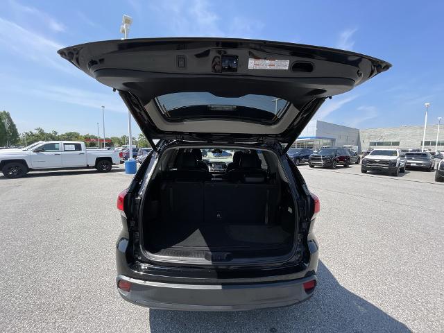 2019 Toyota Highlander Vehicle Photo in BENTONVILLE, AR 72712-4322