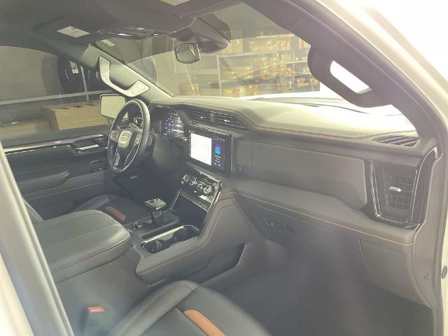 2025 GMC Sierra 1500 Vehicle Photo in GILBERT, AZ 85297-0402