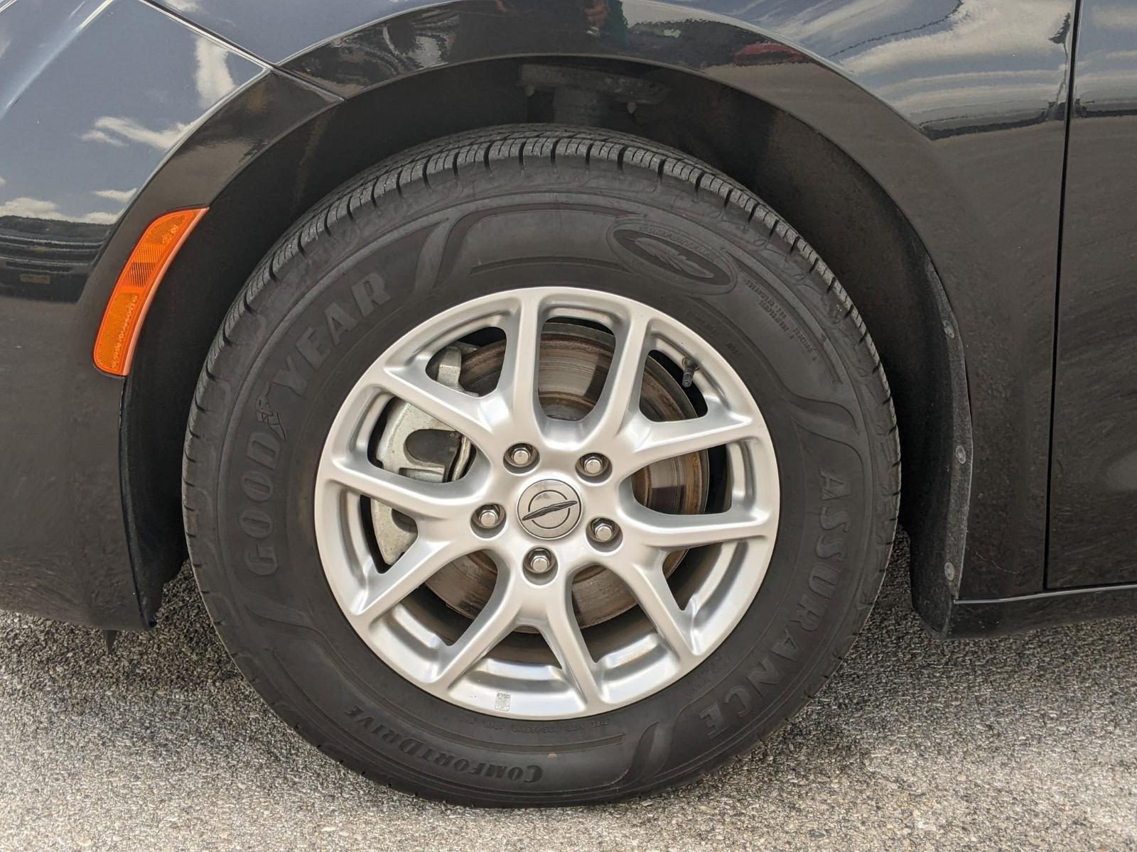 2023 Chrysler Voyager Vehicle Photo in Seguin, TX 78155