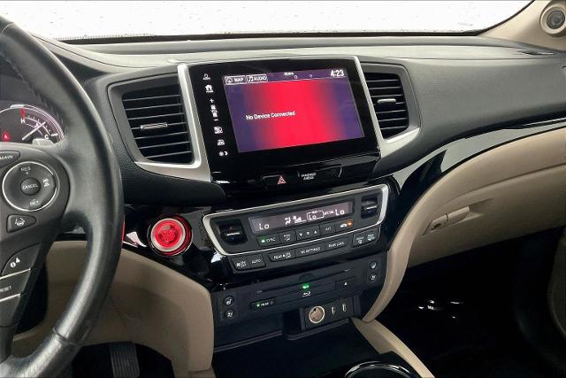 2017 Honda Pilot Vehicle Photo in San Antonio, TX 78230