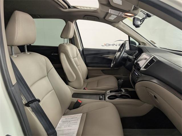 2016 Honda Pilot Vehicle Photo in ENGLEWOOD, CO 80113-6708