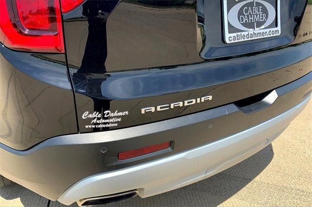 2023 GMC Acadia Vehicle Photo in TOPEKA, KS 66609-0000