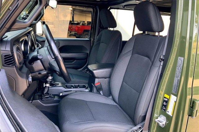 2021 Jeep Wrangler Vehicle Photo in KANSAS CITY, MO 64114-4502