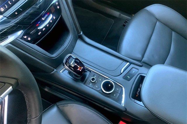 2024 Cadillac XT6 Vehicle Photo in INDEPENDENCE, MO 64055-1377